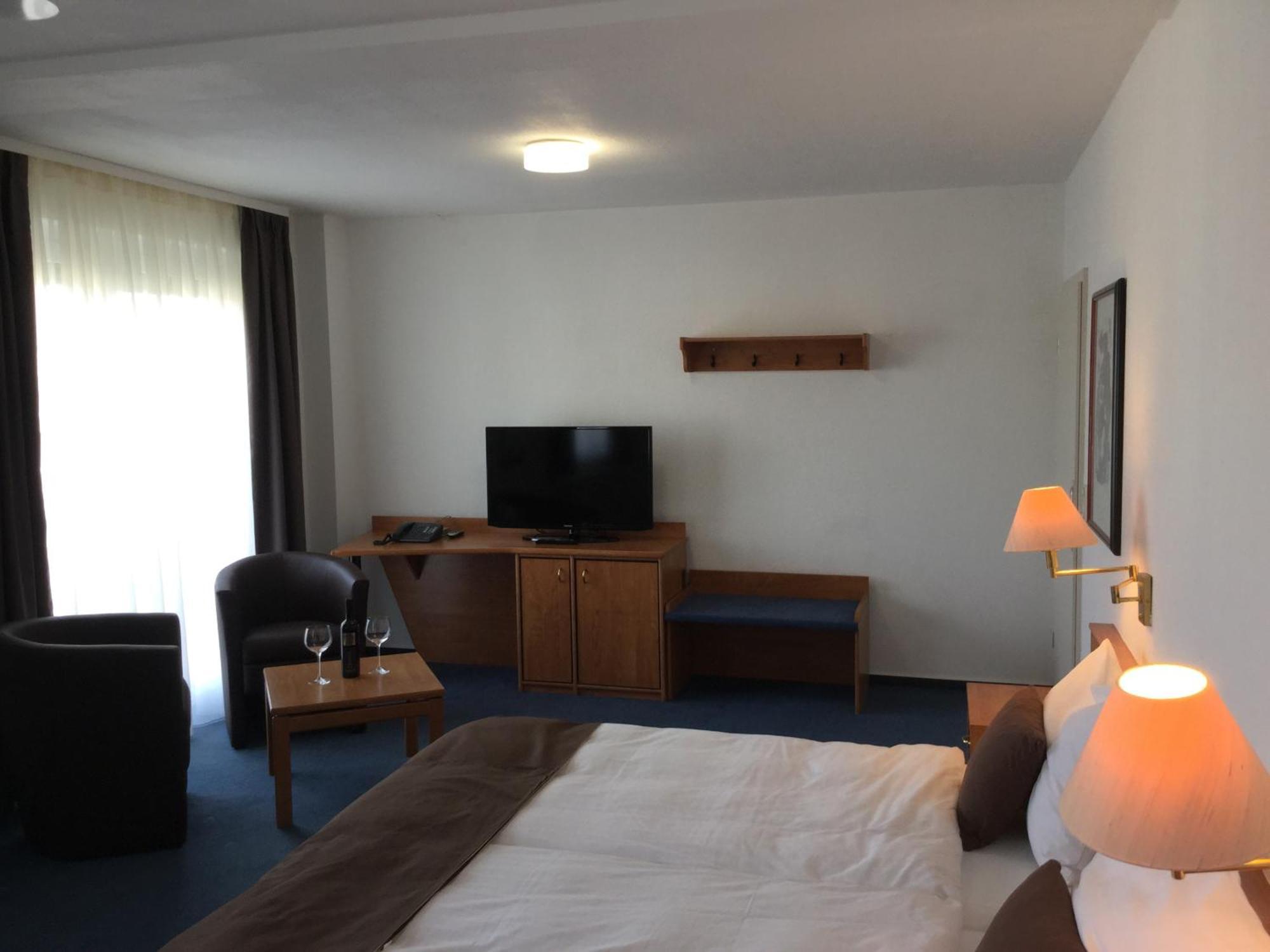 Sunibel Inn Reinheim Dış mekan fotoğraf